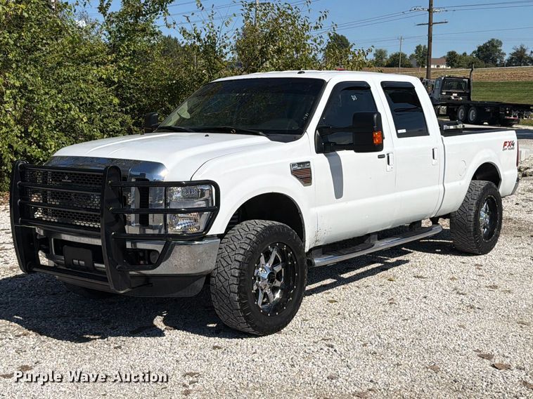 2010 Ford F250 Super Duty Crew Cab pickup truck - FT6423