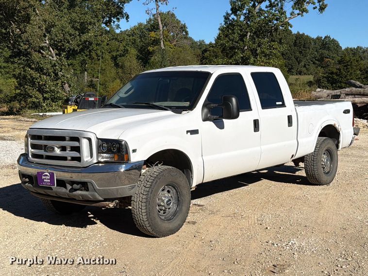 2004 Ford F250 Super Duty Crew Cab pickup truck - FT6427