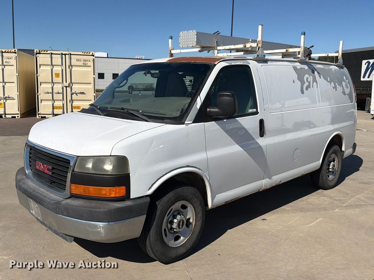 2012 GMC Savana 2500  - FT6862