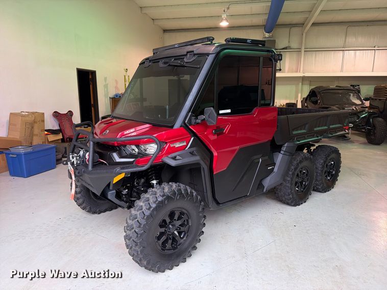 2024 CanAm Defender 6x6 HD10 utility vehicle - FU1054