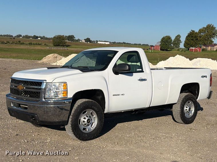 2012 Chevrolet Silverado 2500HD pickup truck - OE9747