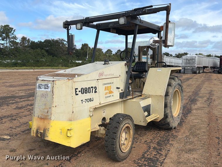 Ingersoll Rand RT708J tow tractor - YA4744