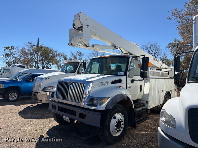 2006 International WorkStar 7300 bucket truck - DV8689