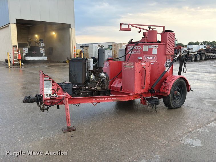 2001 Crafco SS125 melter applicator - EP7830