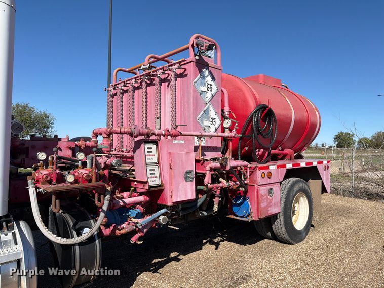 2012 Hernco oilfield acidizing pump truck bed - EP7886