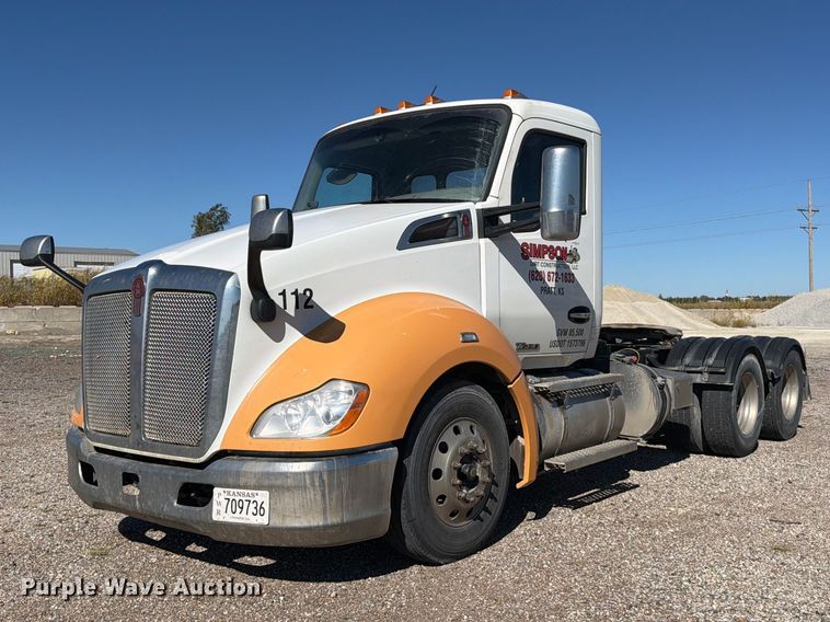 2019 Kenworth T680 semi truck - EP7901