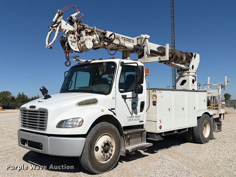 2007 Freightliner Business Class M2 digger derrick truck - EP7918