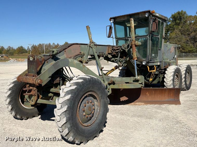 1983 Caterpillar 130G MIL motor grader - ER3454