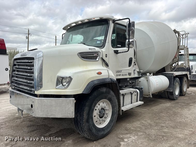 2024 Freightliner 114SD ready mix truck - ES8191