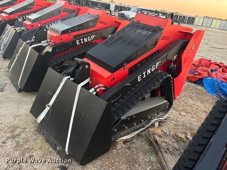 Erie SCL850 compact utility loader - ES8322