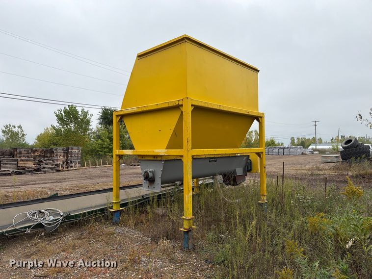 Conveyor Engineering and Manufacturing hopper - EX1018