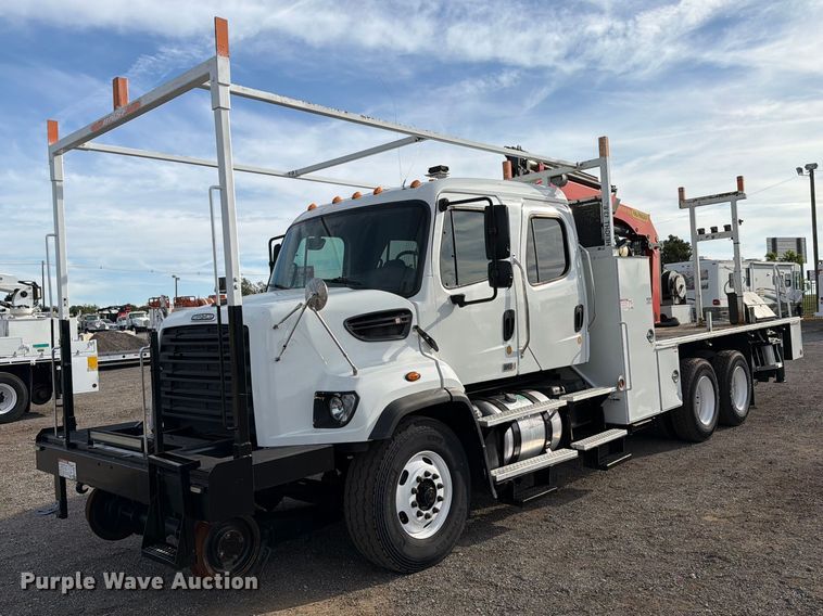 2013 Freightliner 108SD Crew Cab crane truck - FB5198