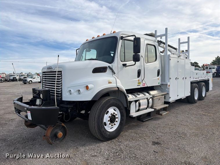 2012 Freightliner Business Class M2 Crew Cab crane truck - FB5199