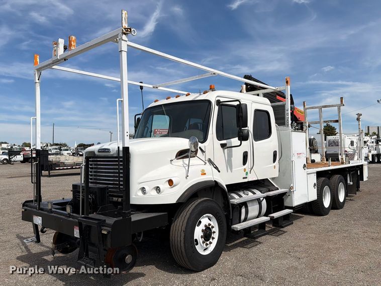 2012 Freightliner Business Class M2 Crew Cab crane truck - FB5203