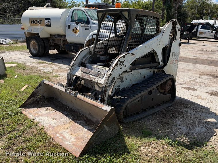 2011 Bobcat T190 tracked skid steer loader - FB8364