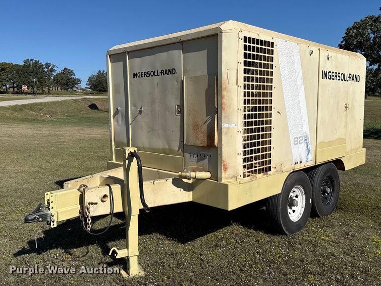 Ingersoll Rand 825 air compressor - FC4511