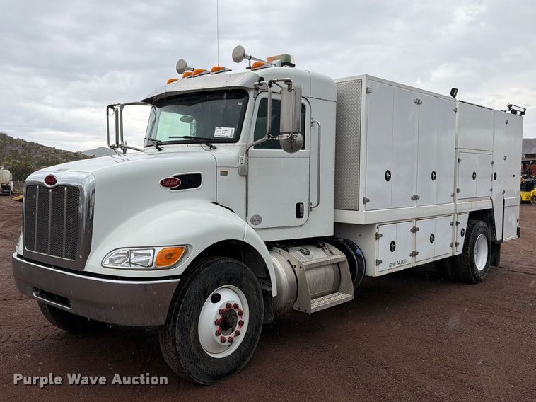 2016 Peterbilt 337 fuel and lube truck - FI2031