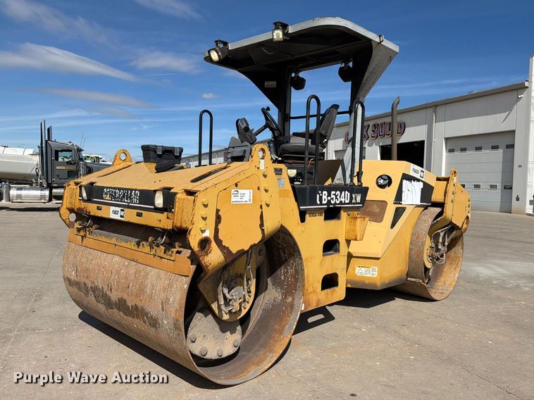 2003 Caterpillar CB-534D XW double drum vibratory roller - FK2161
