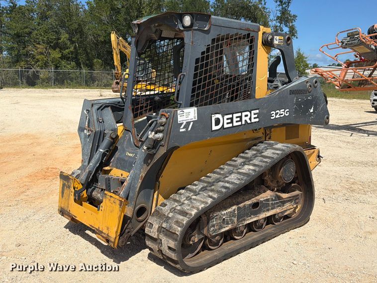 2018 John Deere 325G tracked skid steer loader - FN2061