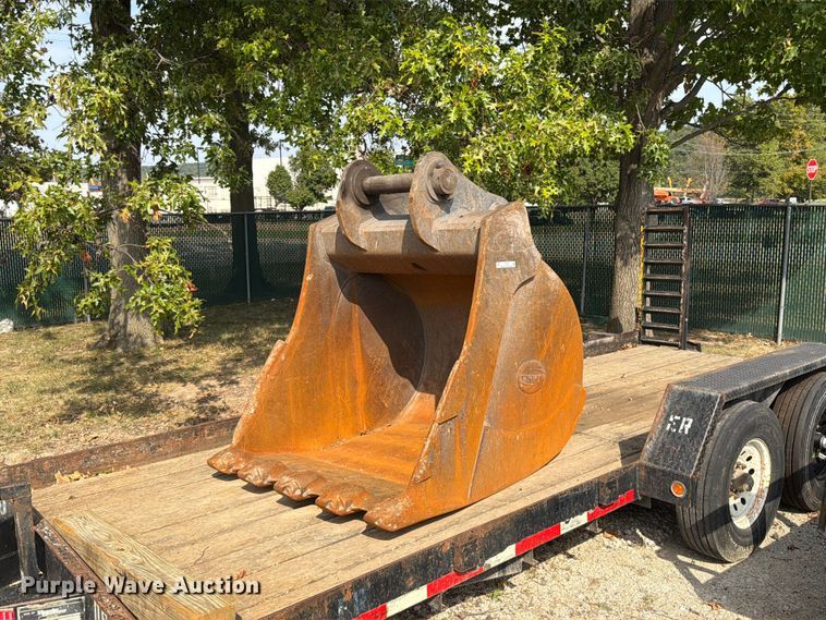 Strickland CX 350 excavator bucket - FT6410