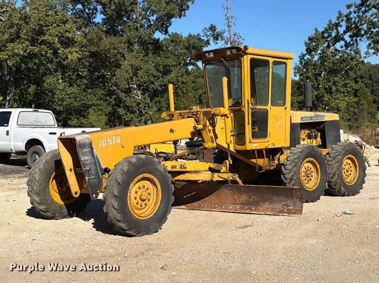 1968 John Deere 570 motor grader - FT6432