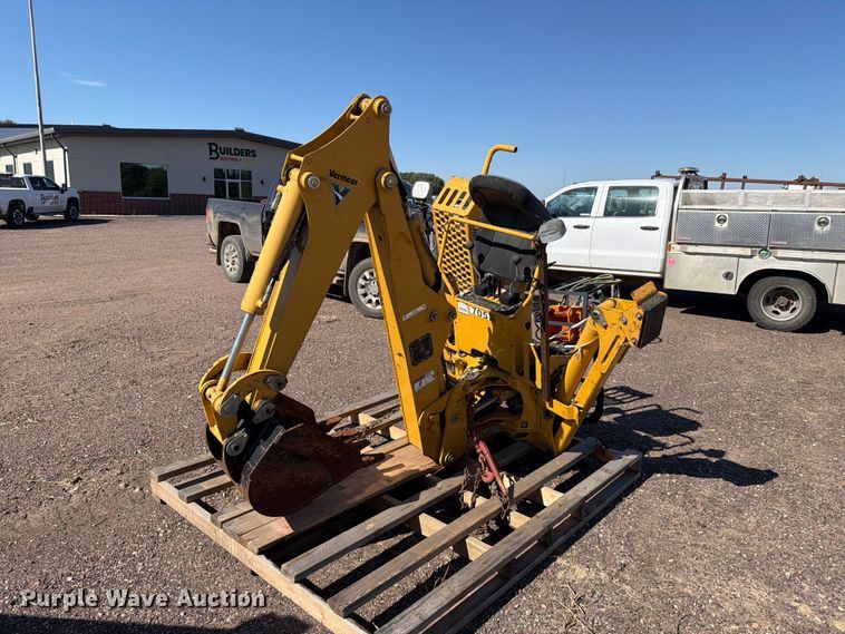 Vermeer B550 backhoe - FT6850