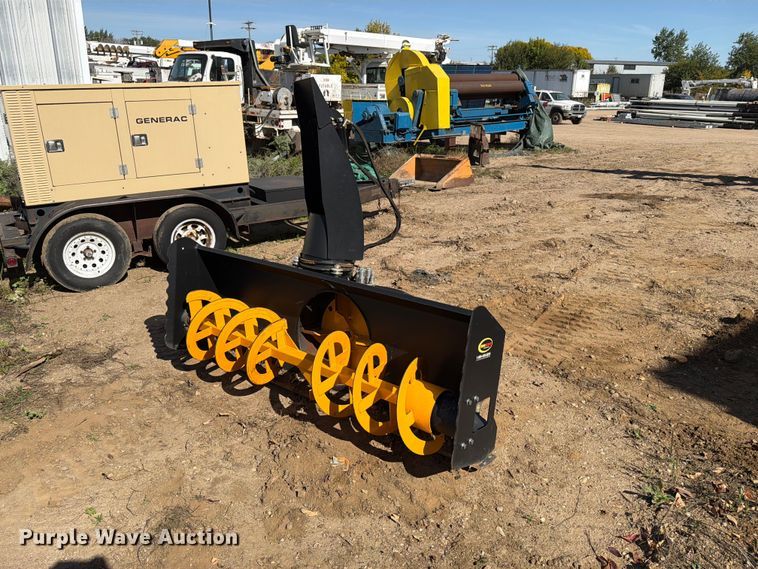 Quick Attach skid steer snow blower - FT6868