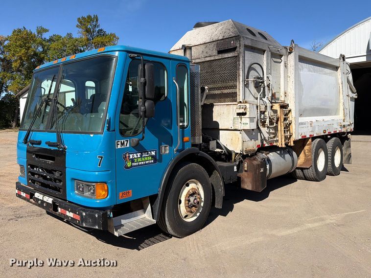 2007 American Lafrance Condor refuse truck - FT7556