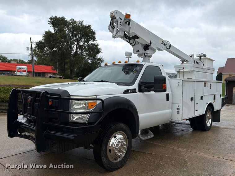 2015 Ford F450 Super Duty bucket truck - FT8101