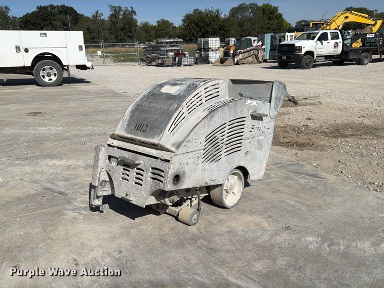 2005 Soff-Cut GX-4200 concrete saw - FU0565