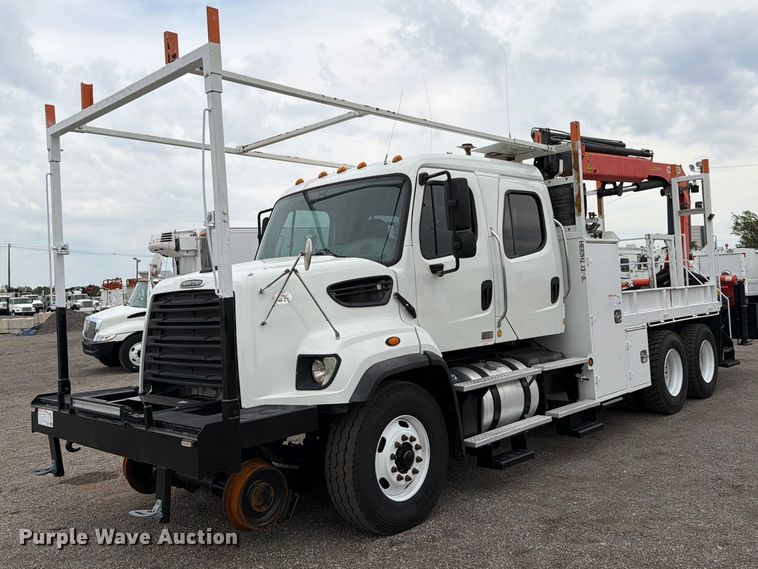 2014 Freightliner 108SD Crew Cab crane truck - FW3507