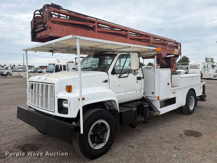 1992 Chevrolet Kodiak ladder truck - FW3516