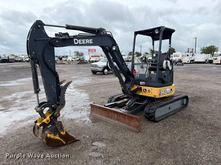 2015 John Deere 35G mini excavator - FW3524