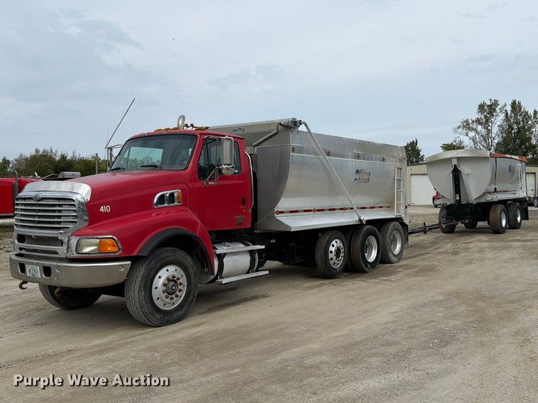 2007 Sterling Truck LT9500 dump truck - OE9728