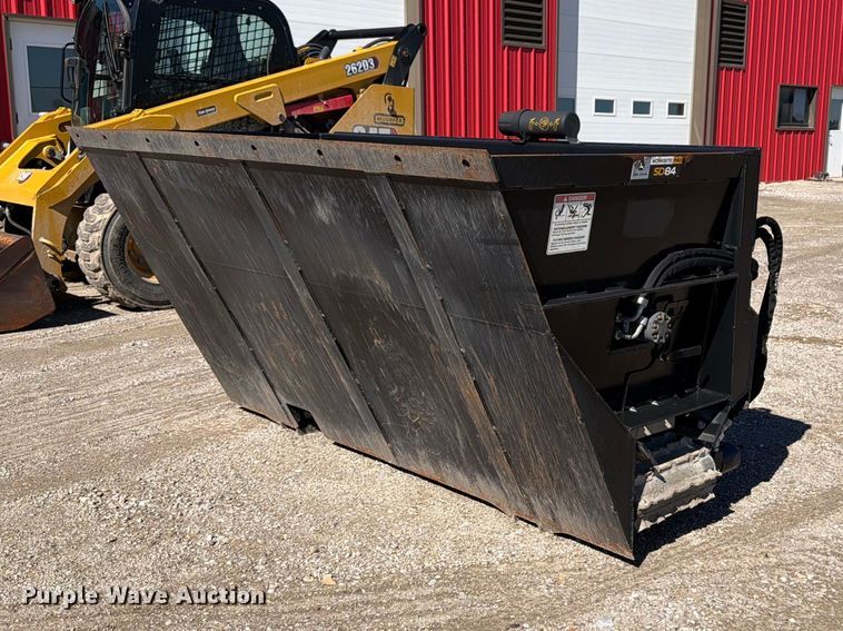 John Deere SD84 skid steer side discharge bucket - OE9746