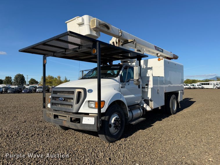 2015 Ford F750 Super Duty forestry bucket truck - YA4630
