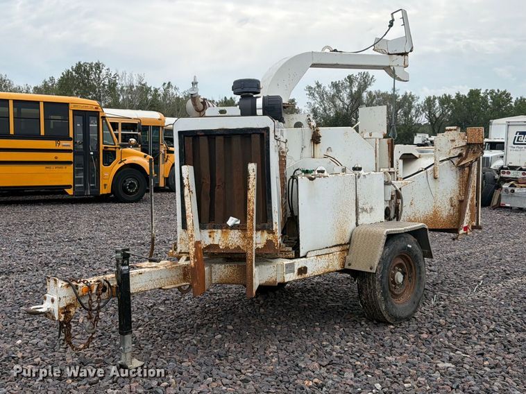 2009 Bandit 200 wood chipper - YA4908