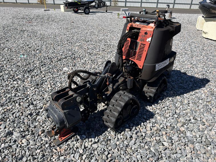 2013 Ditch Witch R30 cable plow - YA5444