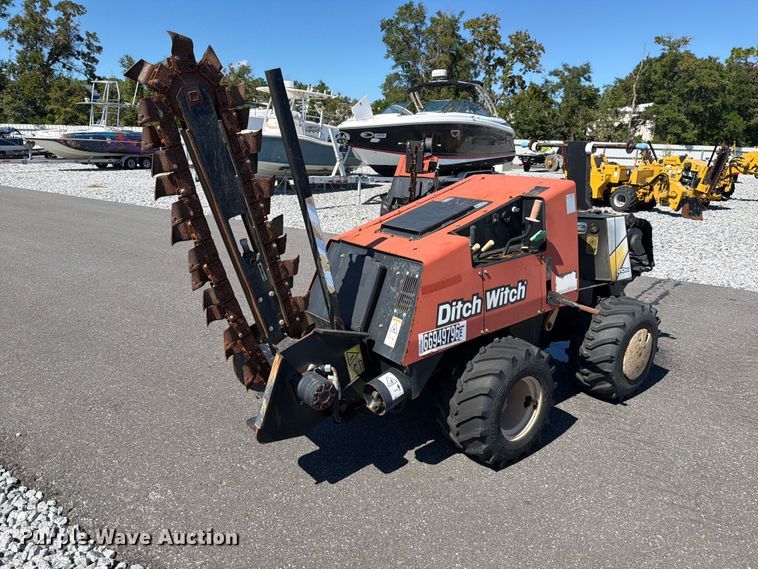 2015 Ditch Witch 410SX trencher - YA5445