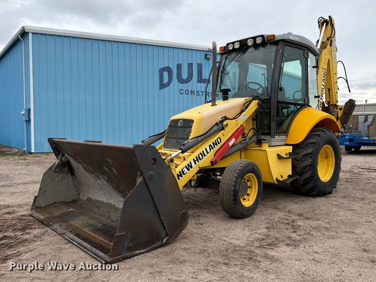 2007 New Holland B95 backhoe - DW6787