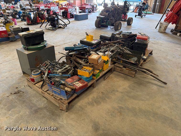 (2) pallets of tools - EP7747