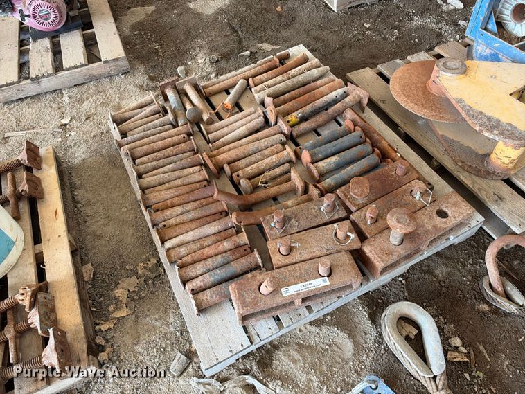 Approximately 57 trench box pins - EX2248