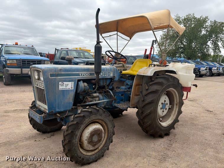 Farm Equipment For Sale Near Hutchinson | Purple Wave Auction
