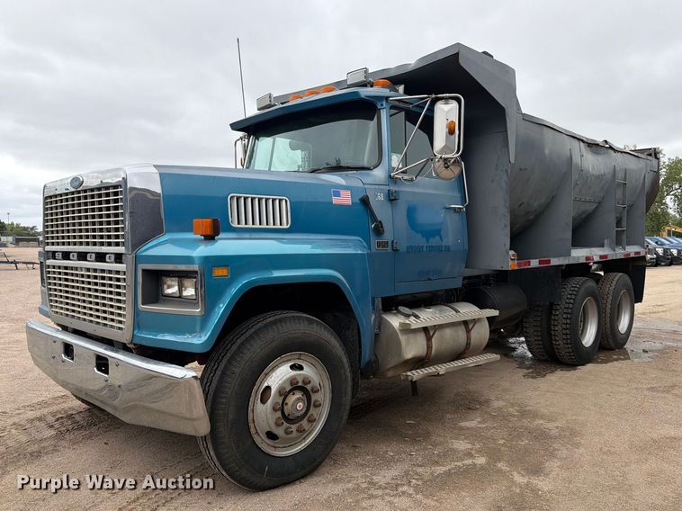 1986 Ford LTL 9000 dump truck - FK3747