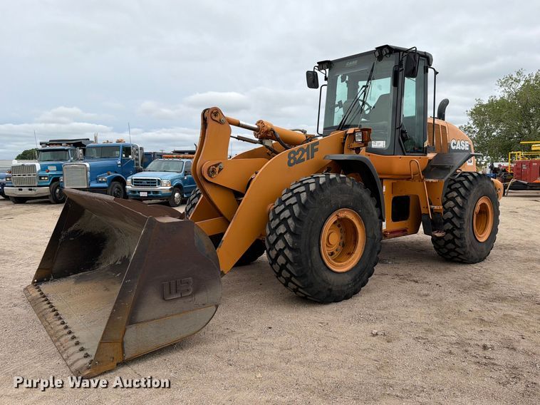 2011 Case 821F wheel loader - FK3750