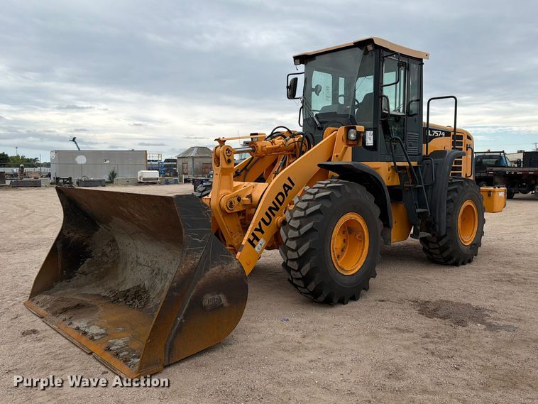 2012 Hyundai HL757-9 wheel loader - FK3752