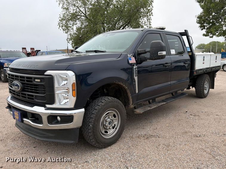 2024 Ford F250 Crew Cab flatbed pickup truck - FK3773