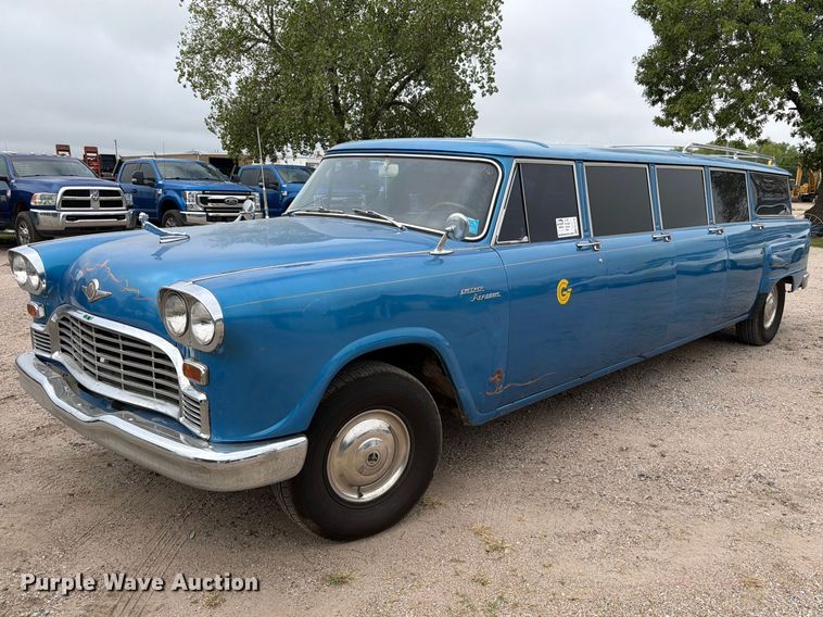 1965 Checker Aerobus limousine - FK3776