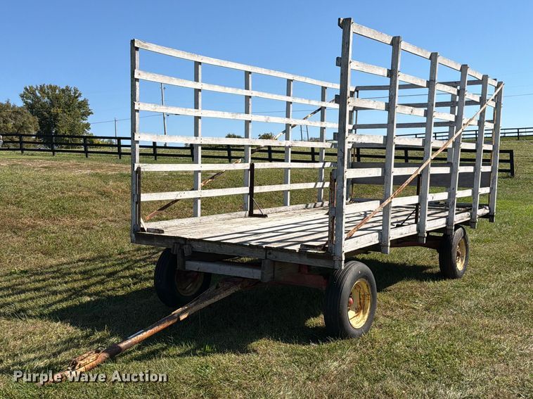 Hay wagon - DZ4943