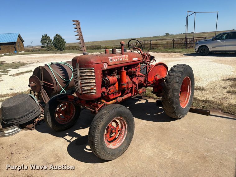 1952 Farmall Super A tractor - EI7794